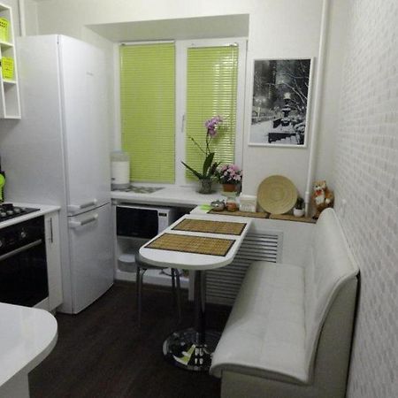 1 Комн Кв, Рядом С Магазином Атб Cherkasy Exterior foto